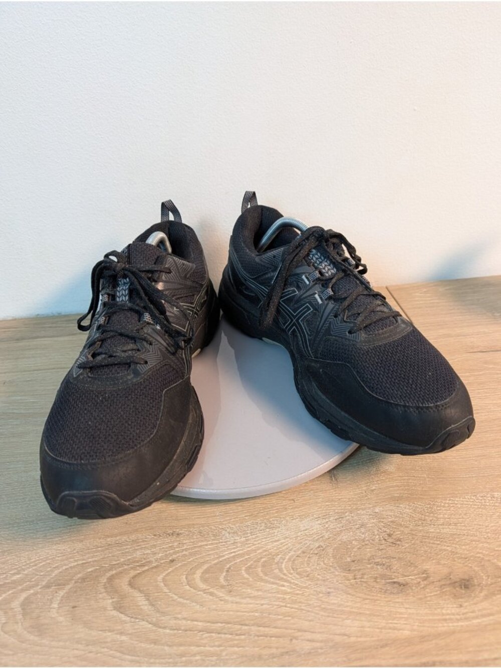 Asics Gel-Venture 8 Trail Shoes Men's 11.5 Black Road Running Athletic Sneakers